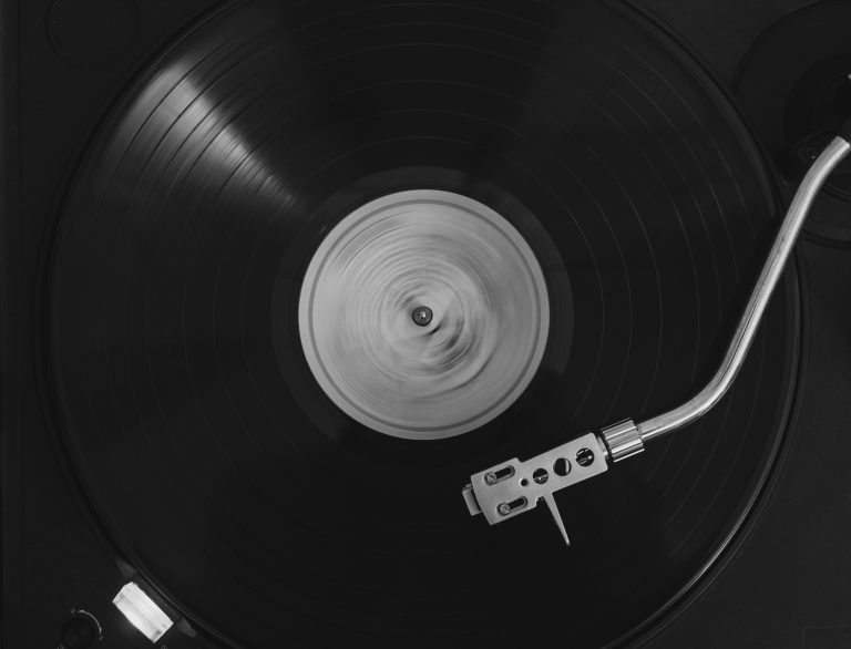 Meilleure platine vinyle pour débutant 2026 : notre sélection